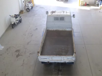 Toyota DYNA  с аукциона в Японии