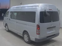 Toyota HIACE VAN лот № 20335 оценка 3.5  с аукциона в Японии 1