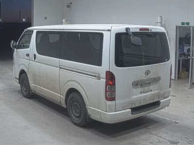 Toyota HIACE VAN  с аукциона в Японии