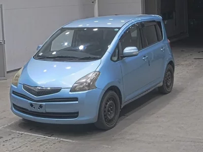 Toyota RACTIS  с аукциона в Японии