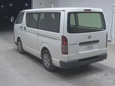 Toyota REGIUS ACE VAN