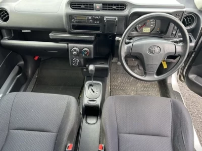 Toyota SUCCEED  с аукциона в Японии