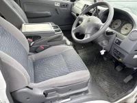 Nissan CARAVAN VAN лот № 20313 оценка 4  с аукциона в Японии 7