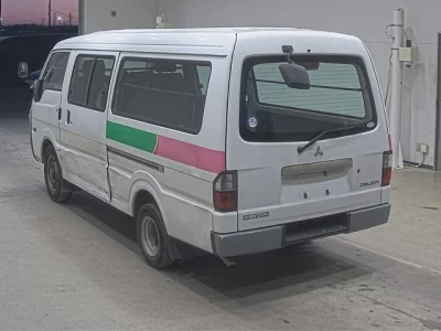 Mitsubishi DELICA