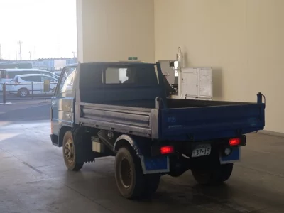 Mazda TITAN  с аукциона в Японии