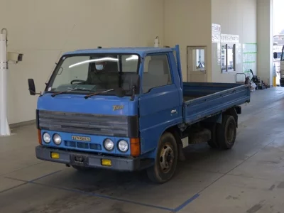 Mazda TITAN  с аукциона в Японии