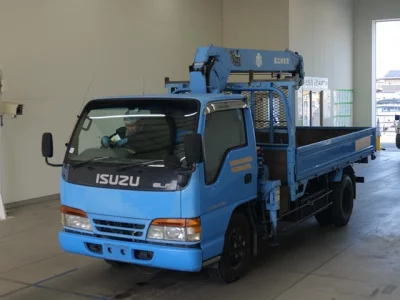 Isuzu ELF