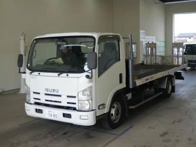 Isuzu ELF