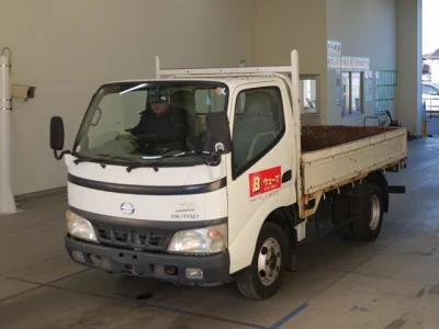 Hino DUTRO  с аукциона в Японии