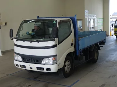 Hino DUTRO  с аукциона в Японии