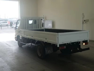 Hino DUTRO  с аукциона в Японии