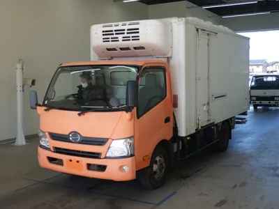 Hino DUTRO  с аукциона в Японии