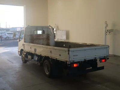 Hino DUTRO  с аукциона в Японии