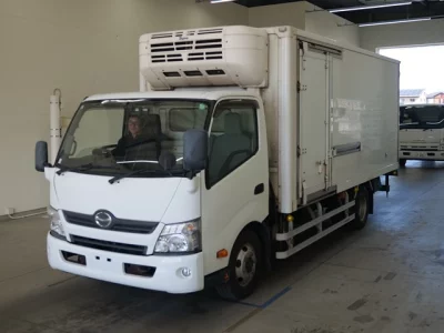 Hino DUTRO  с аукциона в Японии