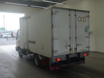 Hino DUTRO  с аукциона в Японии