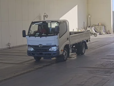 Hino DUTRO  с аукциона в Японии
