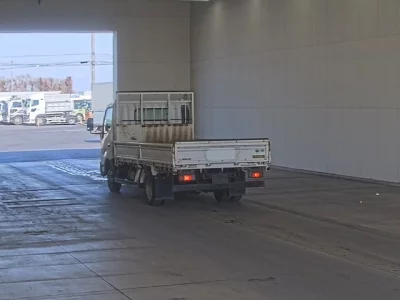 Hino DUTRO  с аукциона в Японии
