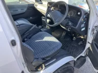 Toyota HIACE VAN лот № 20175 оценка 3.5  с аукциона в Японии 7