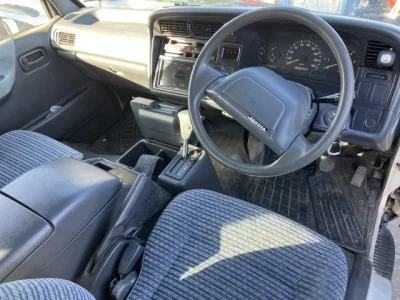 Toyota HIACE VAN  с аукциона в Японии