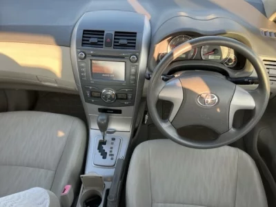 Toyota COROLLA AXIO  с аукциона в Японии