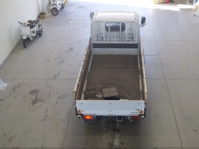 Toyota DYNA  с аукциона в Японии