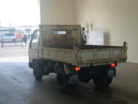 Toyota DYNA лот № 1734 оценка R  с аукциона в Японии 1