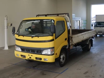 Toyota DYNA  с аукциона в Японии