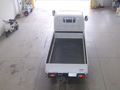 Toyota DYNA  с аукциона в Японии