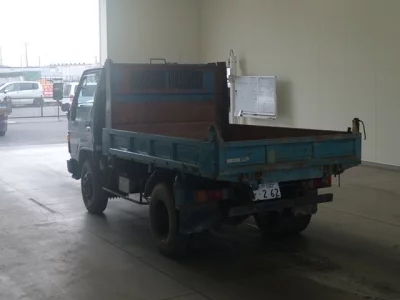 Toyota DYNA  с аукциона в Японии