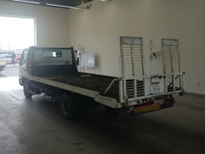 Toyota DYNA  с аукциона в Японии