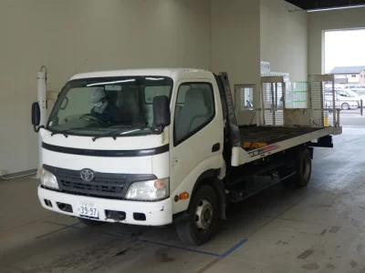 Toyota DYNA  с аукциона в Японии