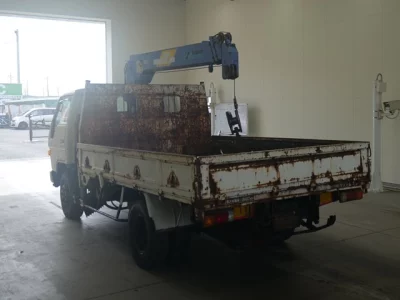 Toyota DYNA  с аукциона в Японии