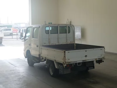 Toyota DYNA  с аукциона в Японии