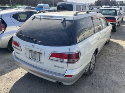 Nissan AVENIR WAGON