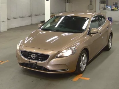Volvo V40