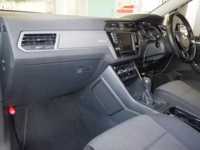 Volkswagen GOLF TOURAN