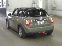 BMW MINI лот № 410 оценка 4  с аукциона в Японии 4