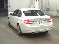 BMW 3-Series лот № 317 оценка 4.5  с аукциона в Японии 4