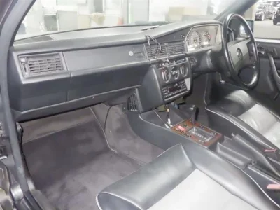 Mercedes-Benz 190 SERIES