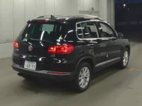 Volkswagen TIGUAN лот № 318 оценка 4  с аукциона в Японии 1