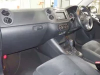 Volkswagen TIGUAN лот № 318 оценка 4  с аукциона в Японии 2