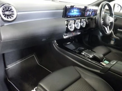 Mercedes-Benz CLA CLASS