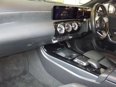 Mercedes-Benz CLA CLASS