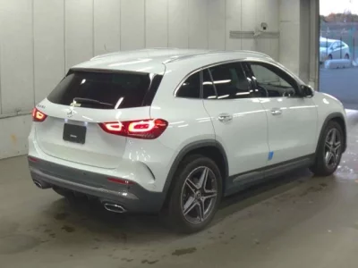 Mercedes-Benz GLA CLASS