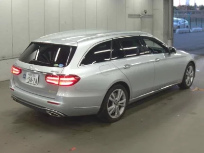 Mercedes-Benz E CLASS WAGON
