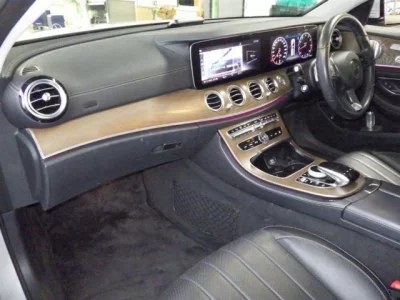 Mercedes-Benz E CLASS WAGON