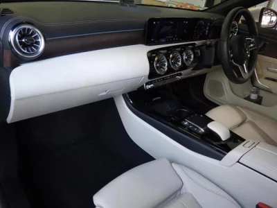 Mercedes-Benz CLA CLASS