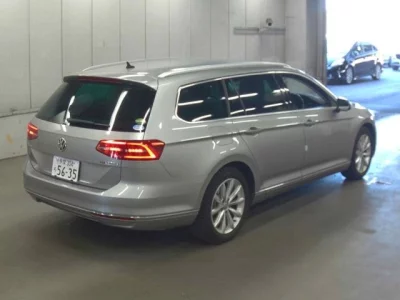Volkswagen PASSAT VARIANT