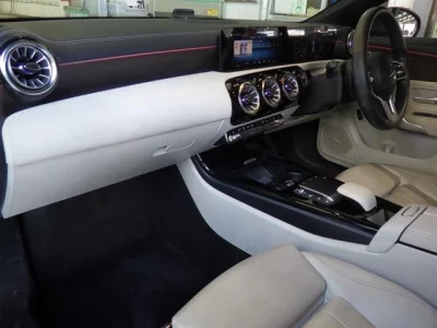 Mercedes-Benz CLA CLASS