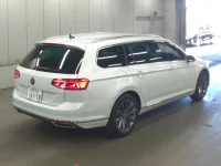 Volkswagen PASSAT VARIANT лот № 503 оценка 4.5  с аукциона в Японии 1